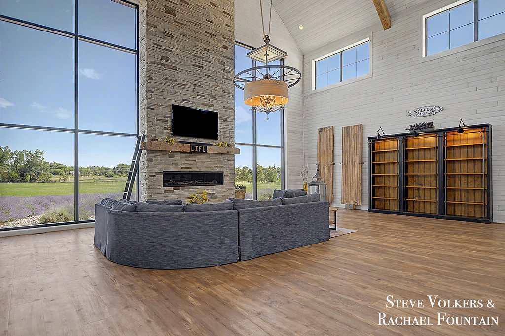 New The Custom Barn photo